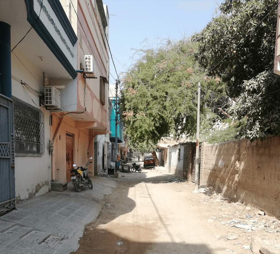 Residential alley in the neighbourhood where in-home observations took place.